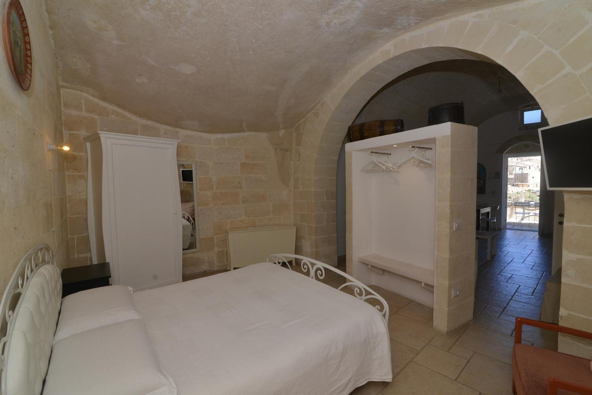 La Corte Dei Pastori Bed & Breakfast Matera Bagian luar foto